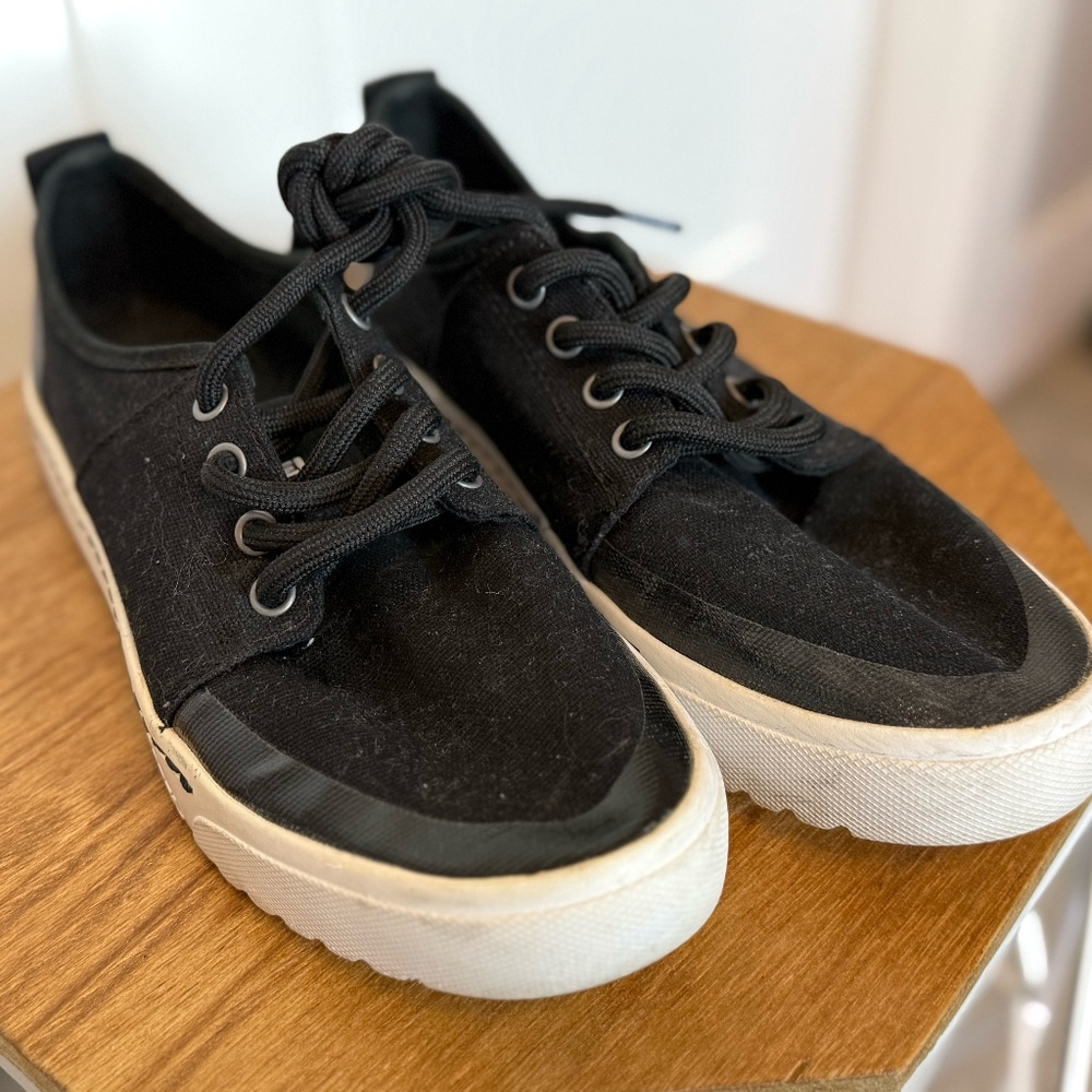 Sorel Size 8.5 Women's Campsneak Canvas Sneakers